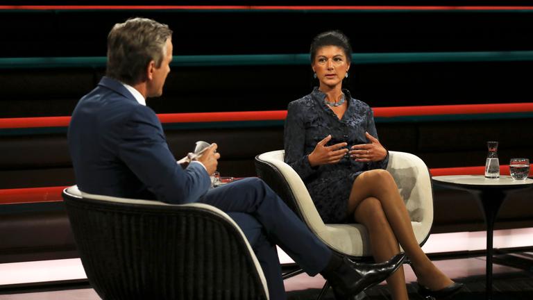 Sahra Wagenknecht zu Gast bei Markus Lanz.