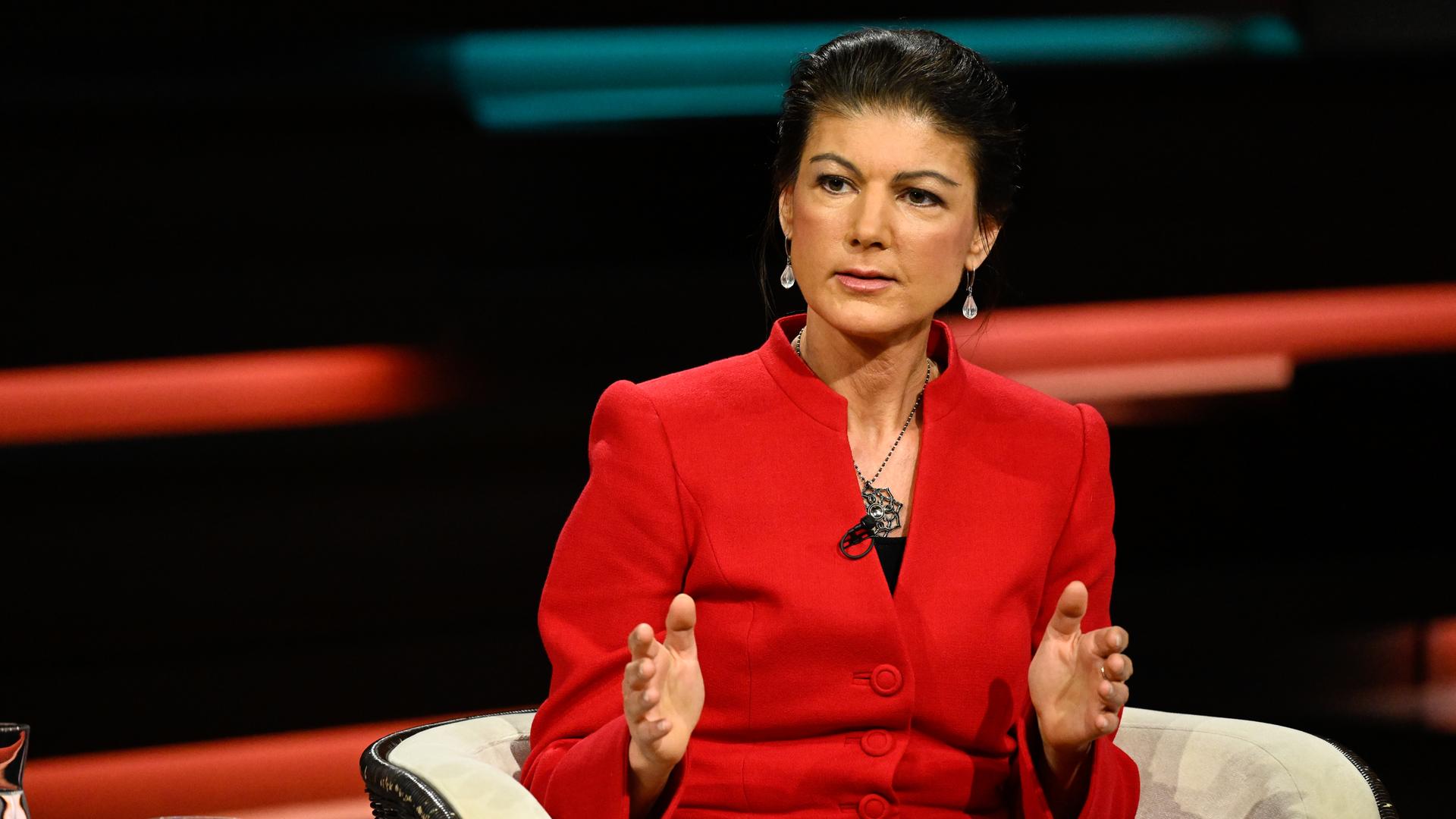 Die Linken-Politikerin Sahra Wagenknecht zu Gast bei "Lanz"
