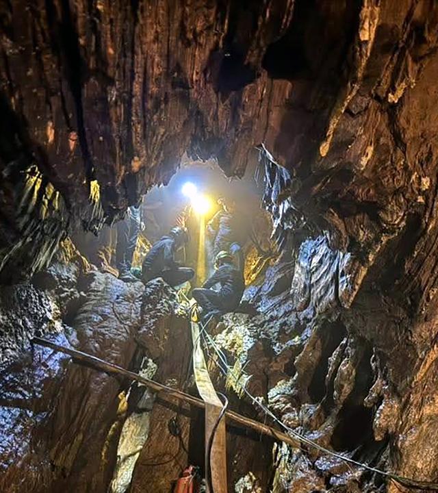 Höhlenrettung in Laos