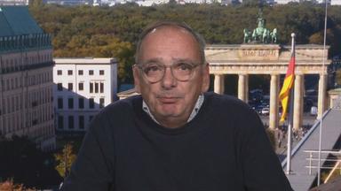 ZDF-Hauptstadtkorrespondent Lars Bohnsack berichtet live aus Berlin. 