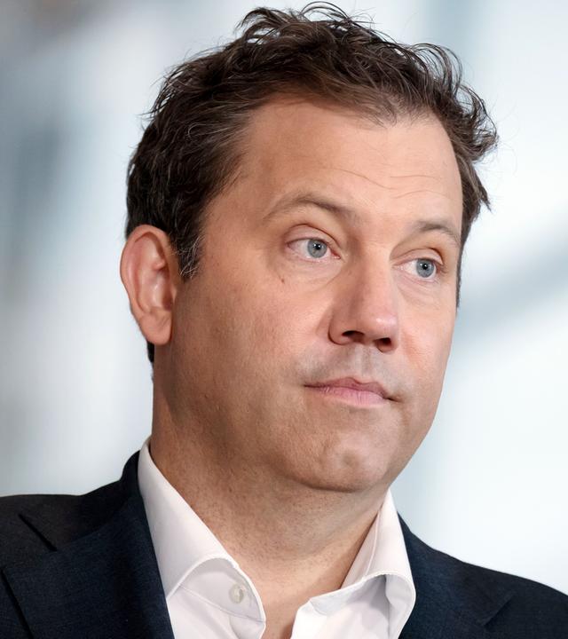 Lars Klingbeil beim Pressestatement zur Klausursitzung der SPD-Bundestagsfraktion im Reichstagsgebäude, aufgenomme am 04.09.2026