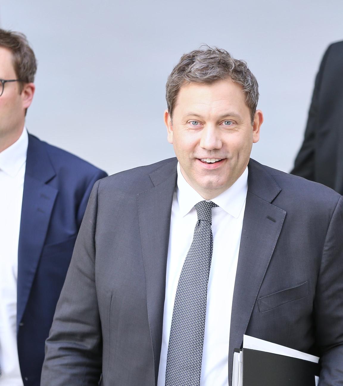 Bundesminister der Finanzen Lars Klingbeil im Haus der Bundespressekonferenz