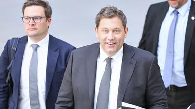 Bundesminister der Finanzen Lars Klingbeil im Haus der Bundespressekonferenz