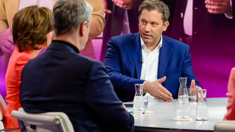 Von links: Hildegard Müller, Markus Söder, Maybrit Illner, Lars Klingbeil, Jens Südekum