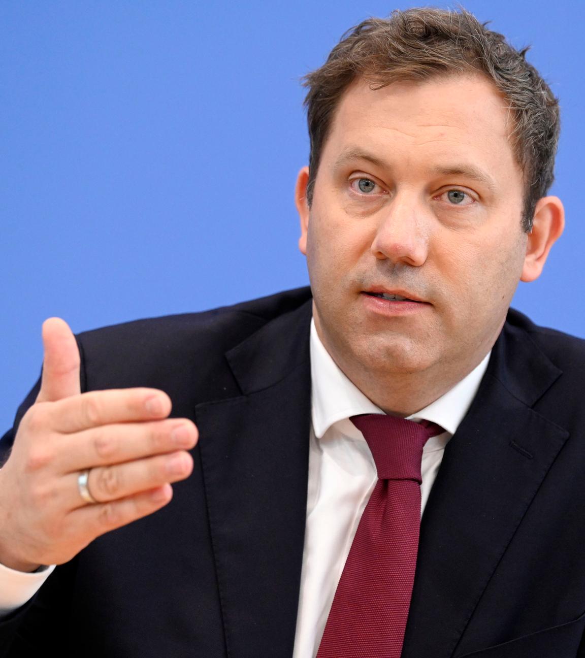 Lars Klingbeil bei der Bundespressekonferenz (Archivbild)
