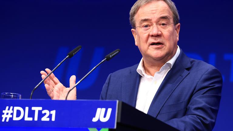 Armin Laschet spricht beim Deutschlandtag der Jungen Union