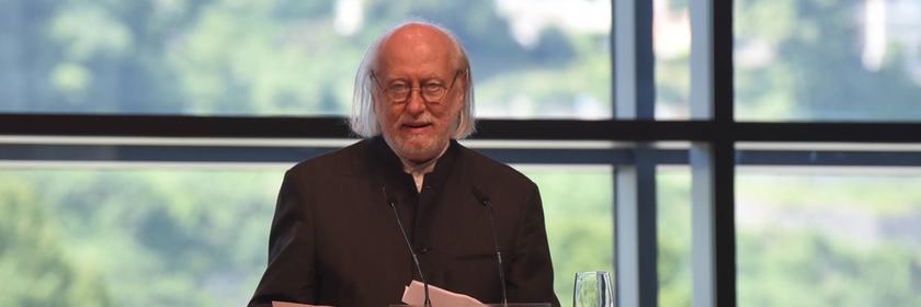 Laszlo Krasznahorkai