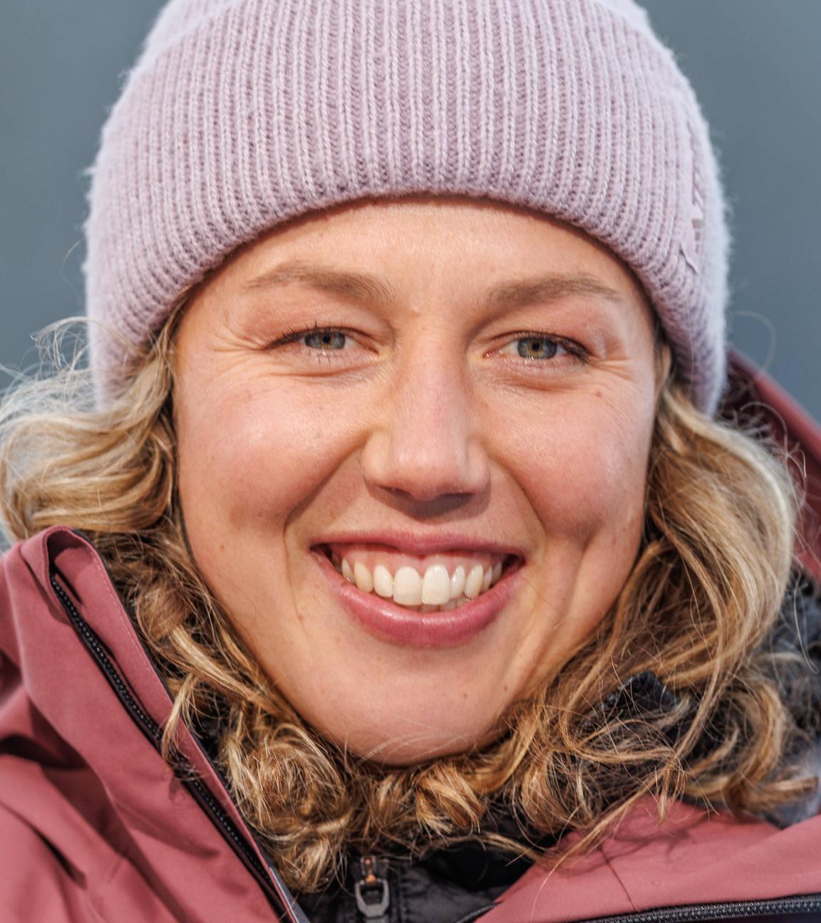 Ehemalige Biathletin Laura Dahlmeier bei einem TV-Interview am 10.01.2025 im deutschen Oberhof.