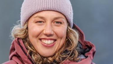 Ehemalige Biathletin Laura Dahlmeier bei einem TV-Interview am 10.01.2025 im deutschen Oberhof.