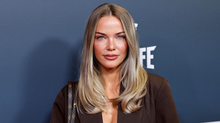 Influencerin Laura Maria Rypa bei The Ultimate Hype Box-Event live in der Rudolf-Weber-Arena.