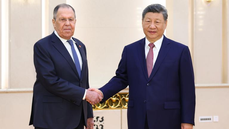 Lawrow zu Gesprächen in China