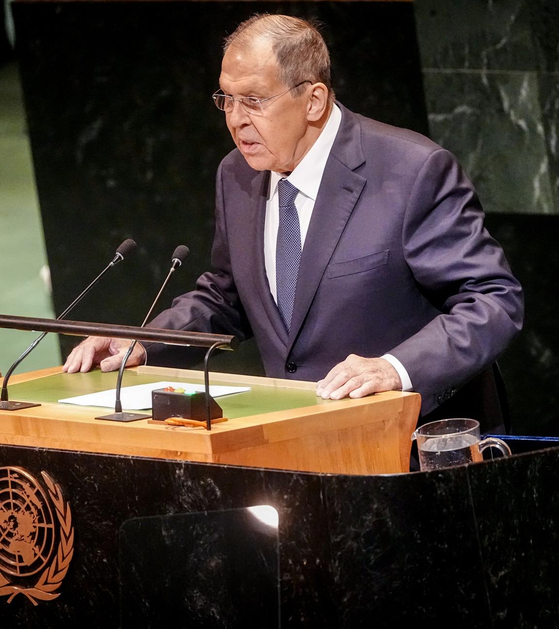 Sergej Lawrow, Außenminister von Russland, spricht bei der Generaldebatte der UN-Vollversammlung in New York. Zu dem größten diplomatischen Ereignis der Welt werden über mehrere Tage über 140 Staats- und Regierungschefs erwartet. 