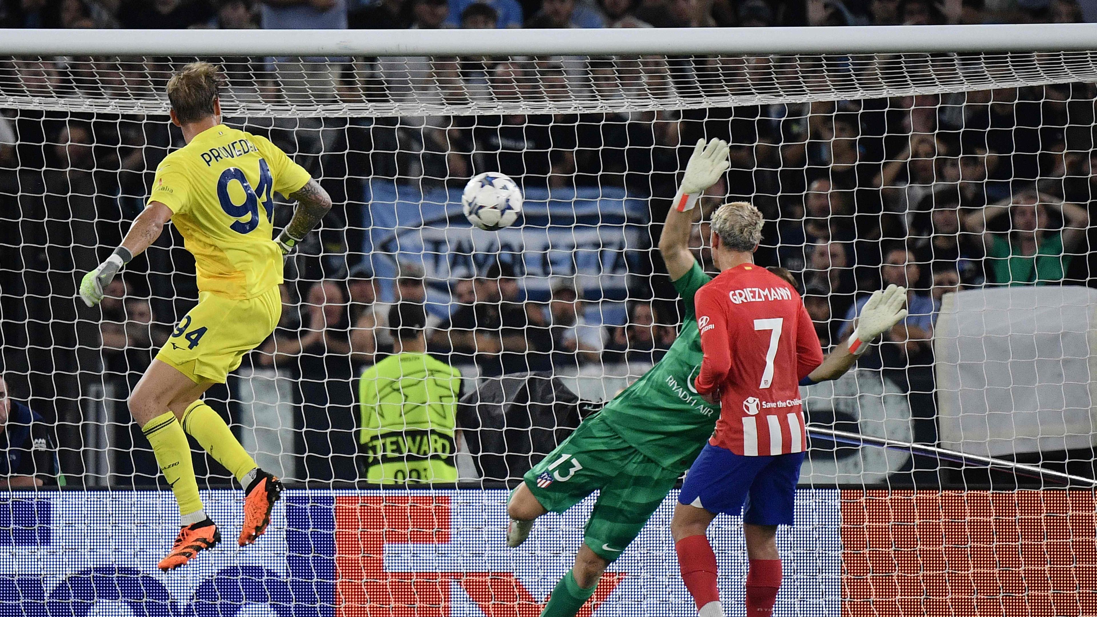 Fußball: Lazio Rom - Atletico Madrid.