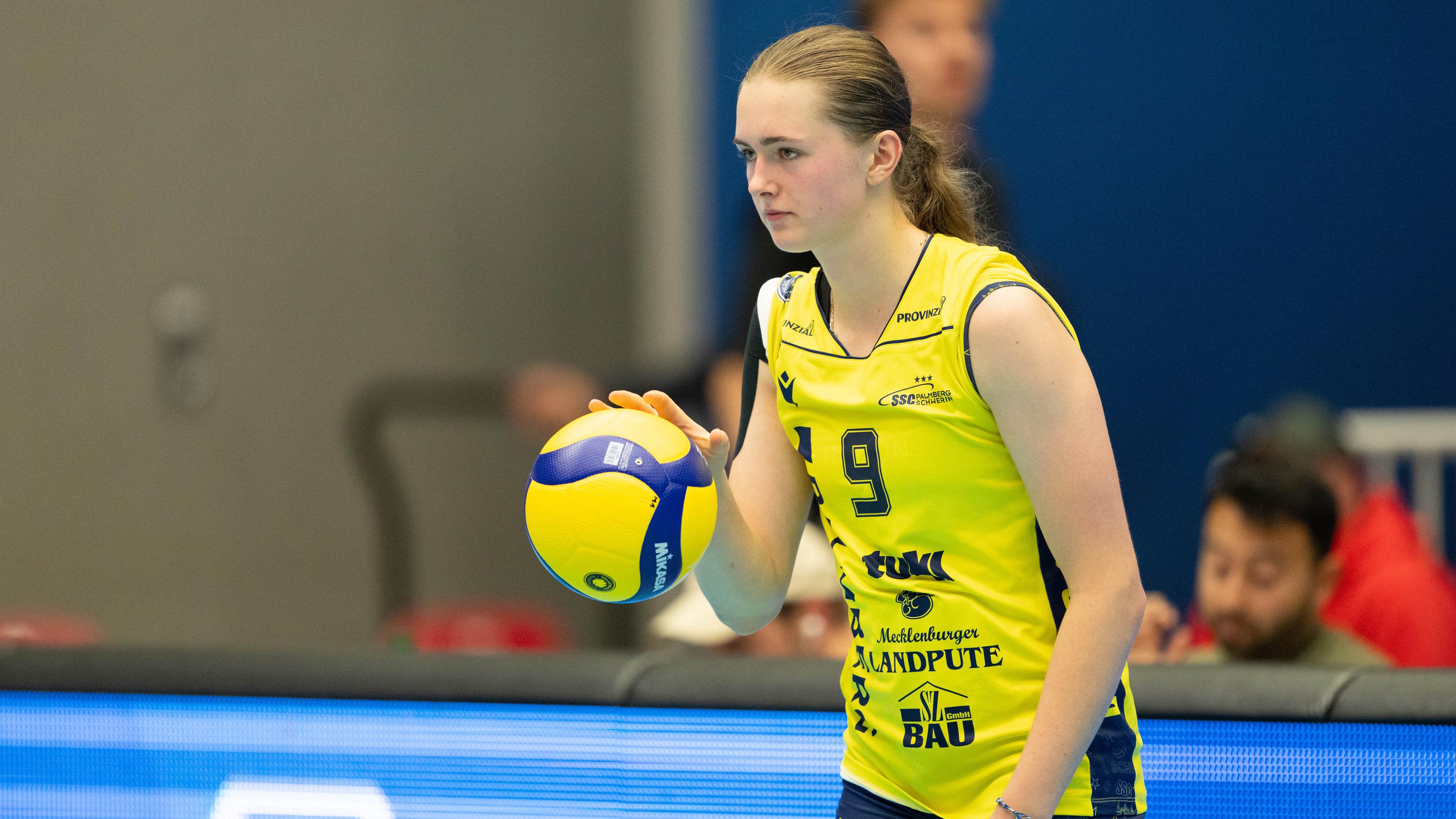 Schwerins Leana Grozer während des Spiels.
