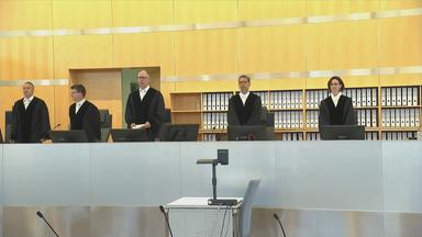 Oberlandesgericht bei der Verkündung des Urteils