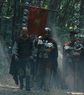 Römische Legion marschiert (Spielszene)
