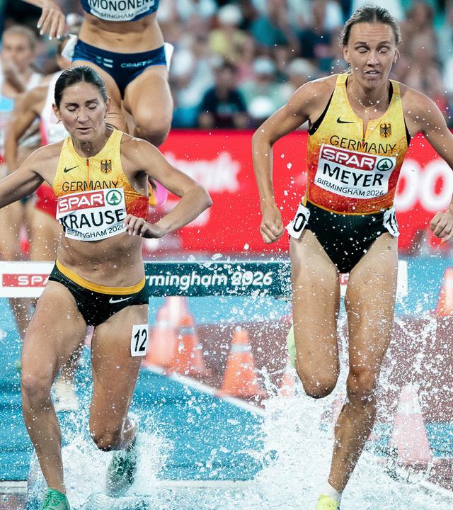 Gesa Felicitas Krause (l.) und Lea Meyer