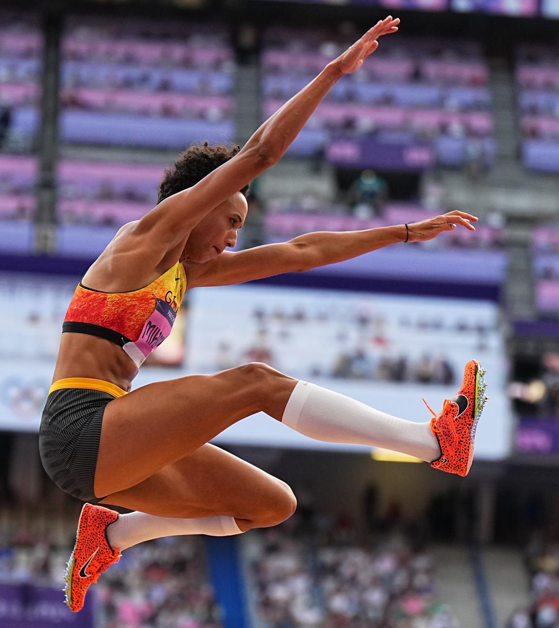 Malaika Mihambo springt bei der Leichtathletik-Team-EM in Madrid