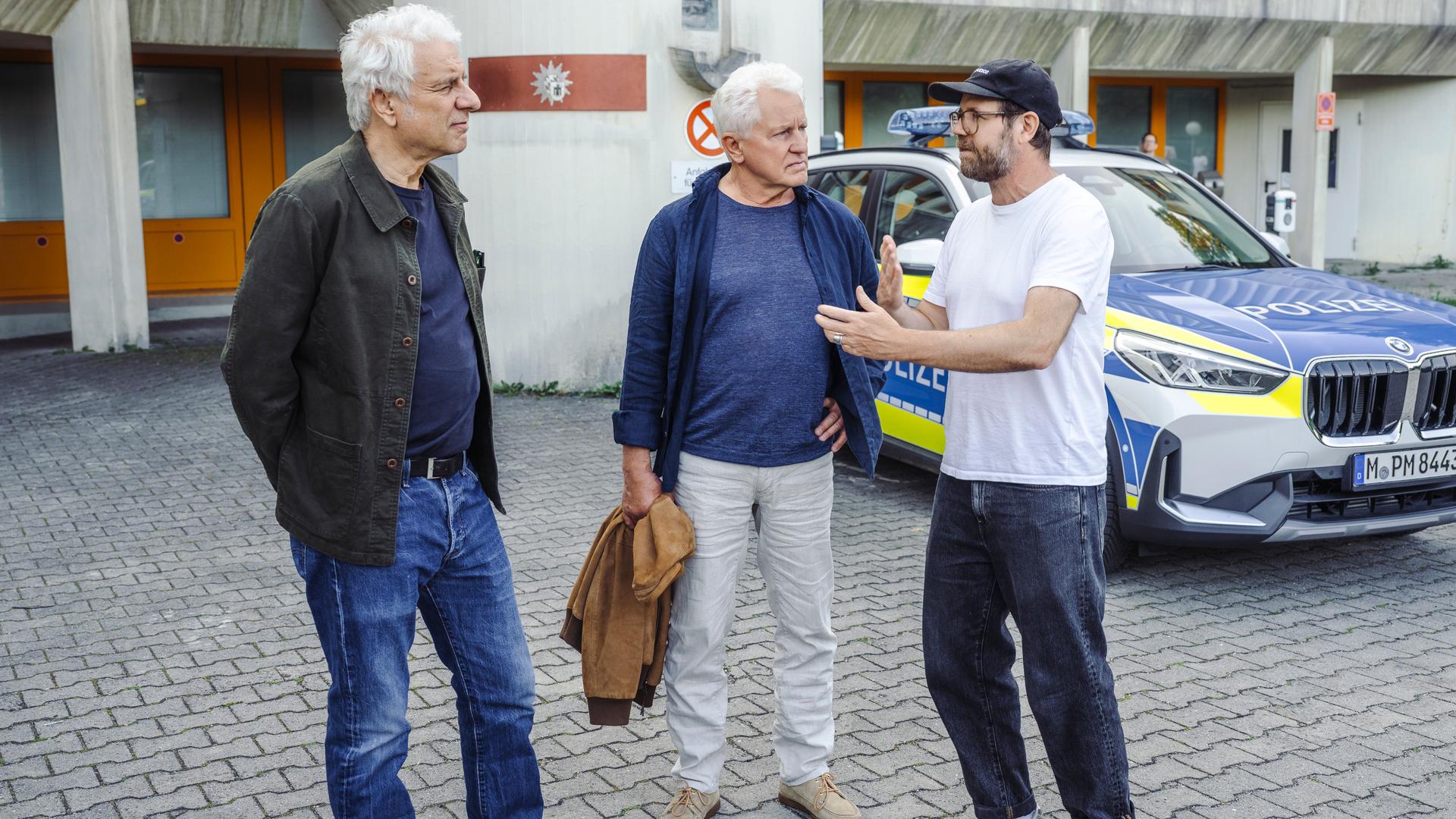  Udo Wachtveitl (l) in der Rolle des Kriminalhauptkommissars Franz Leitmayr, Miroslav Nemec (M) in der Rolle des Kriminalhauptkommissars Ivo Batic.