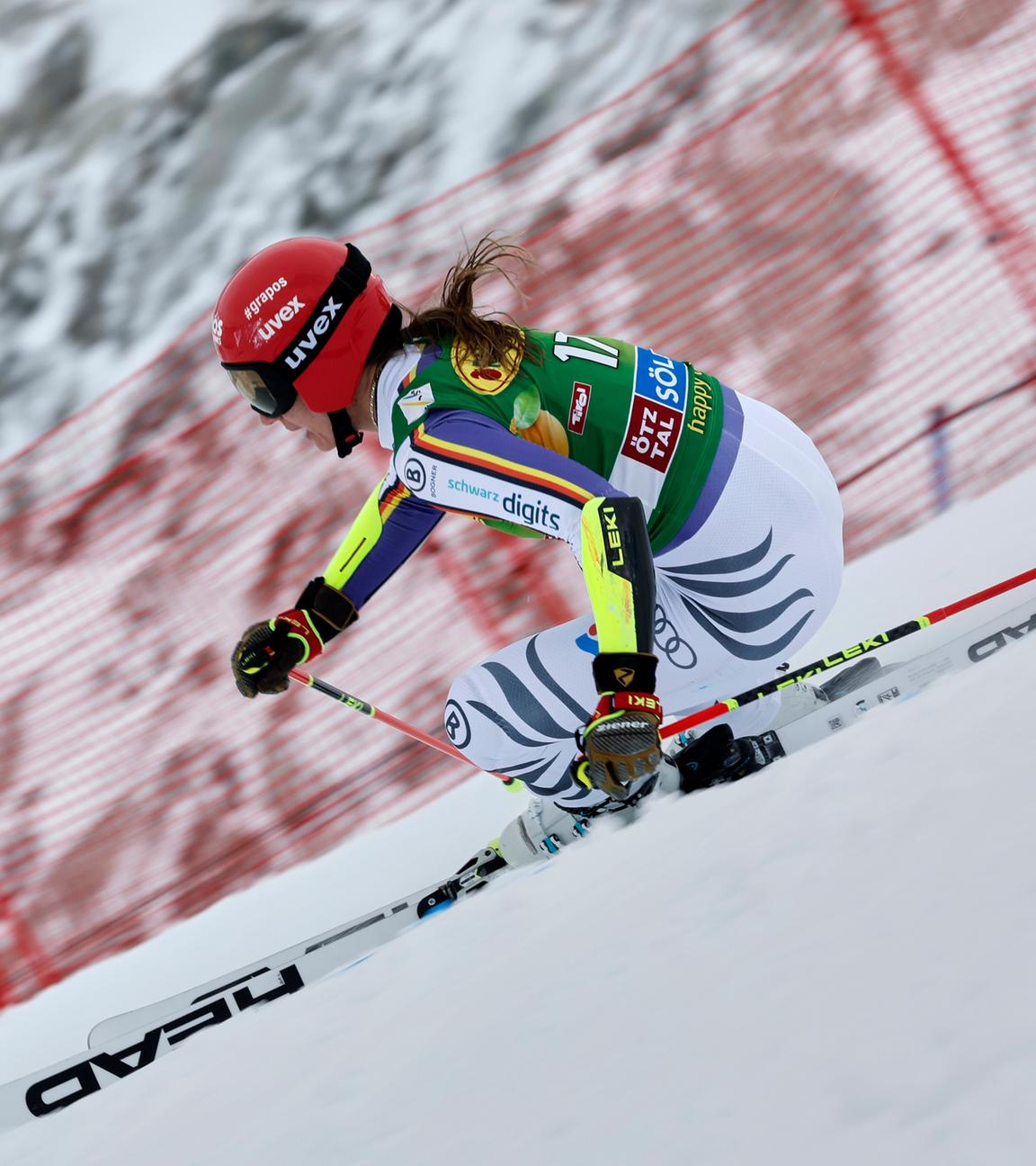 Lena Duerr (Deutschland) ist jetzt in Aktion. 