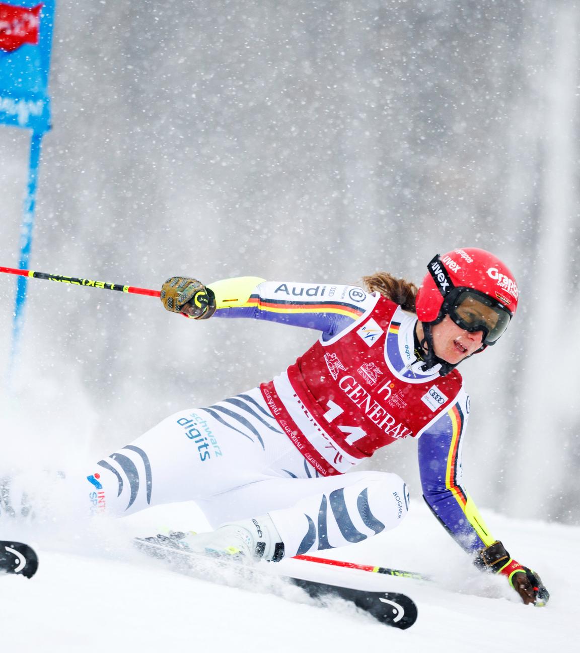 Skirennläuferin Lena Dürr beim Riesenslalom in Mont-Tremblant/Kanada