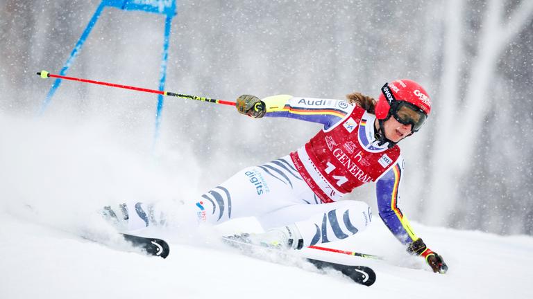 Skirennläuferin Lena Dürr beim Riesenslalom in Mont-Tremblant/Kanada