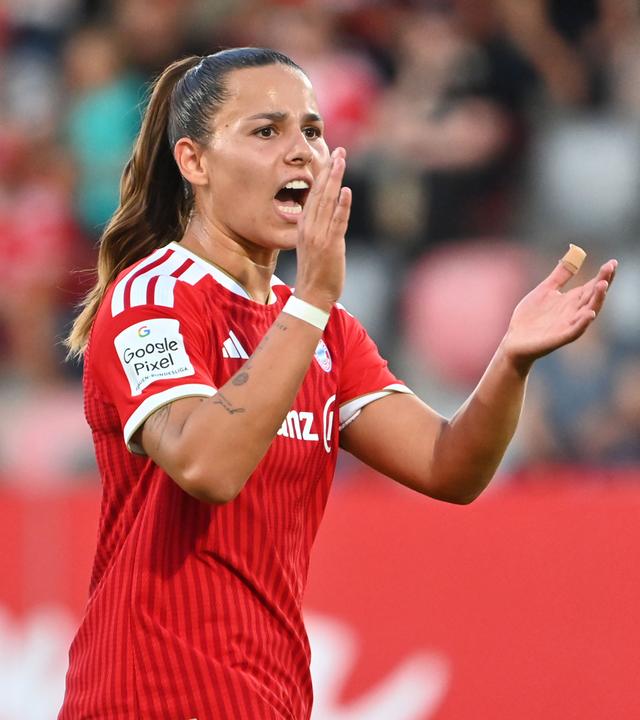 Lena Oberdorf bei ihrem Comeback im Dress des FC Bayern München gegen Mainz 05