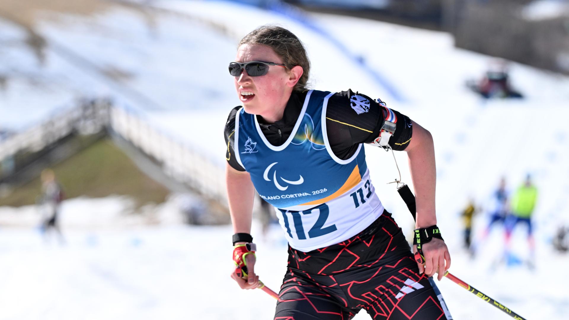 Langläuferin Leonie Walter bei den Paralympics in Aktion