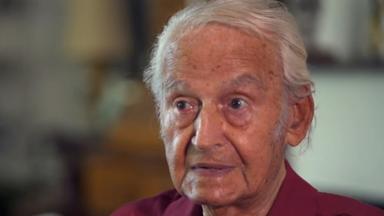 Leon Schwarzbaum