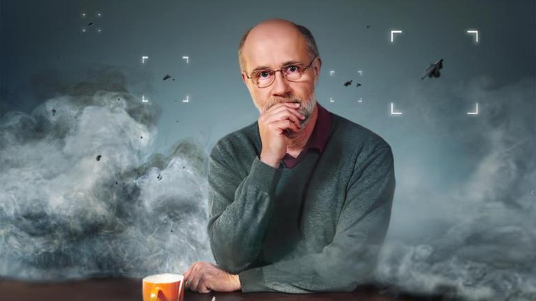 Professor Harald Lesch vor einer Abgaswolke