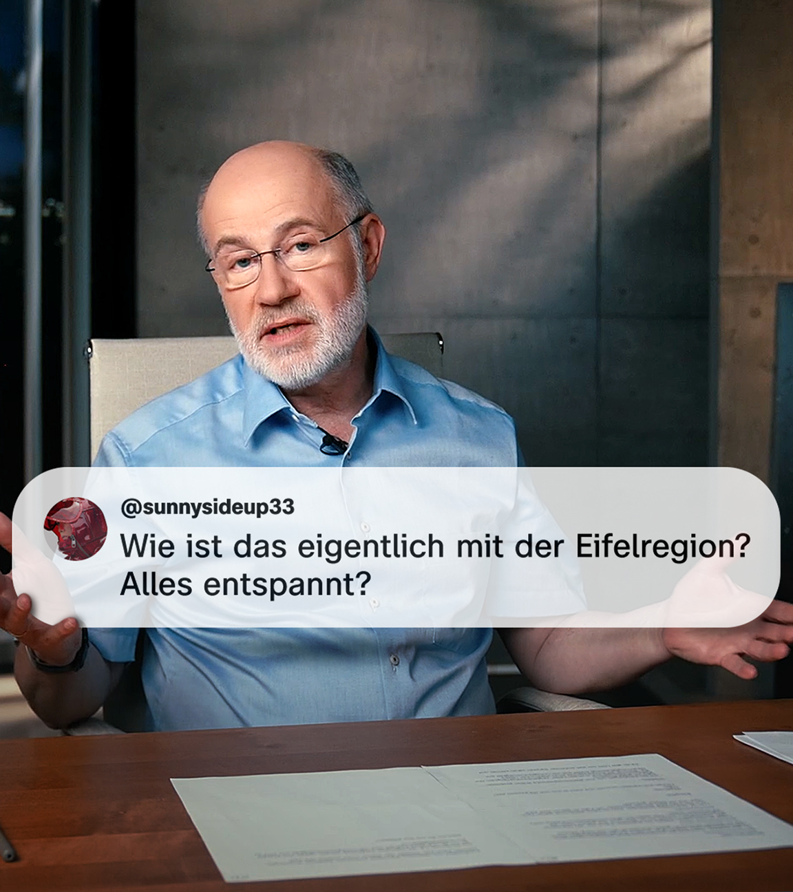 Harald Lesch hält eine Zuschauerfrage:"Was ist eigentlich mit der Eifelregien?"