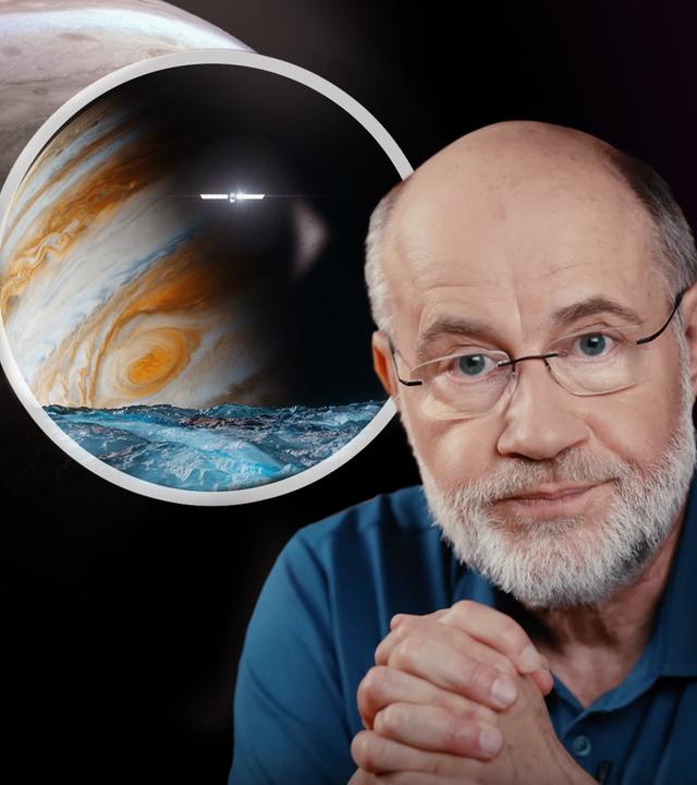 Harald Lesch sitzt vor Saturn