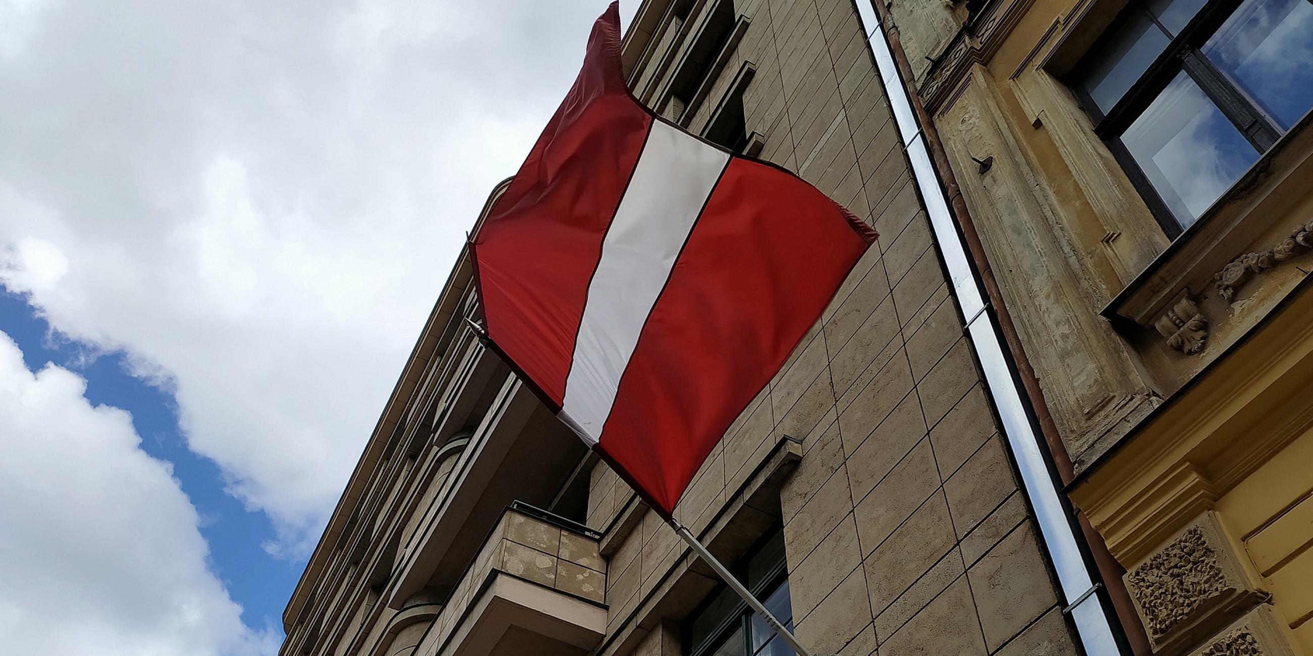 Lettische Flagge