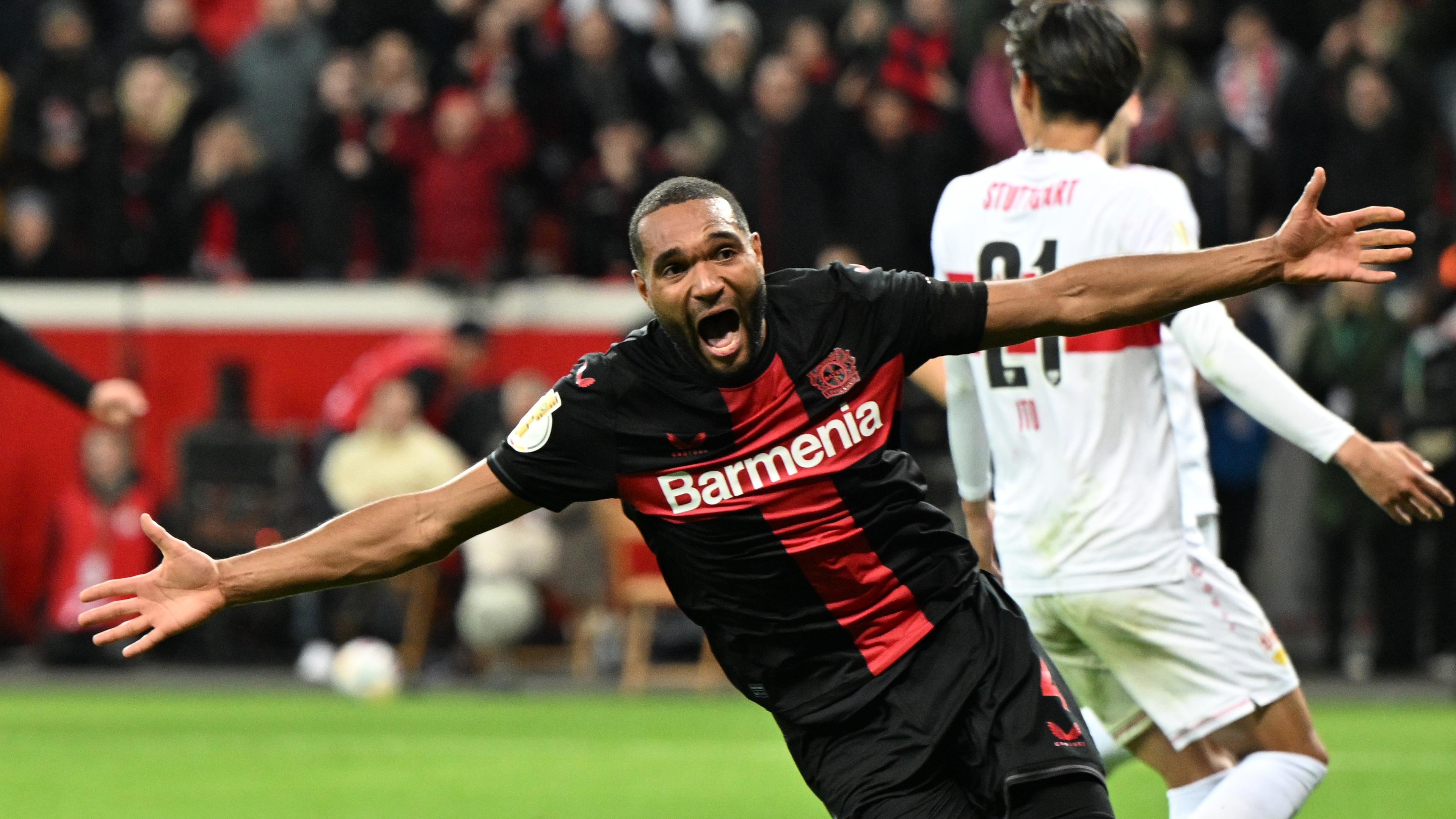 DFB-Pokal, Bayer Leverkusen - VfB Stuttgart, Viertelfinale:  Leverkusens Jonathan Tah jubelt nach seinem Tor zum 3:2.