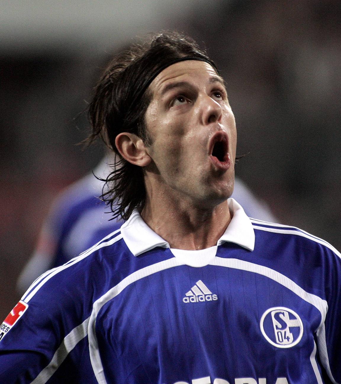 Levan Kobiashvili vom FC Schalke 05 während de DFB Pokalsaison 2006/2007.