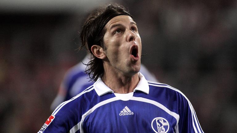 Levan Kobiashvili vom FC Schalke 05 während de DFB Pokalsaison 2006/2007.
