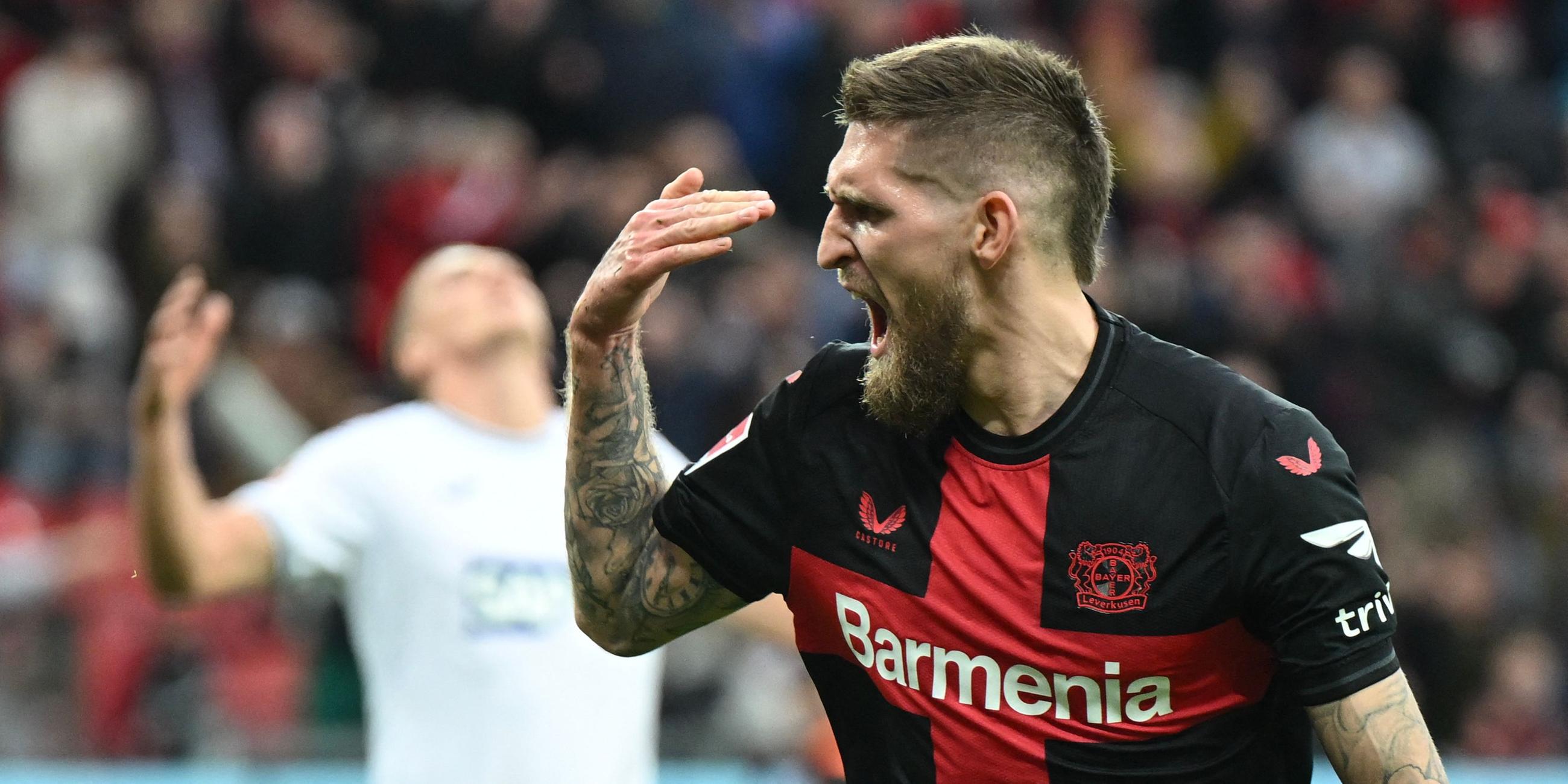 Robert Andrich (Bayer 04 Leverkusen) feiert den Ausgleichstreffer gegen die TSG Hoffenheim.