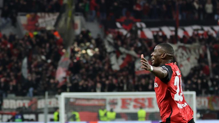 Champions League, Bayer Leverkusen - Inter Mailand: Nordi Mukiele jubelt über seinen Siegtreffer zum 1:0.