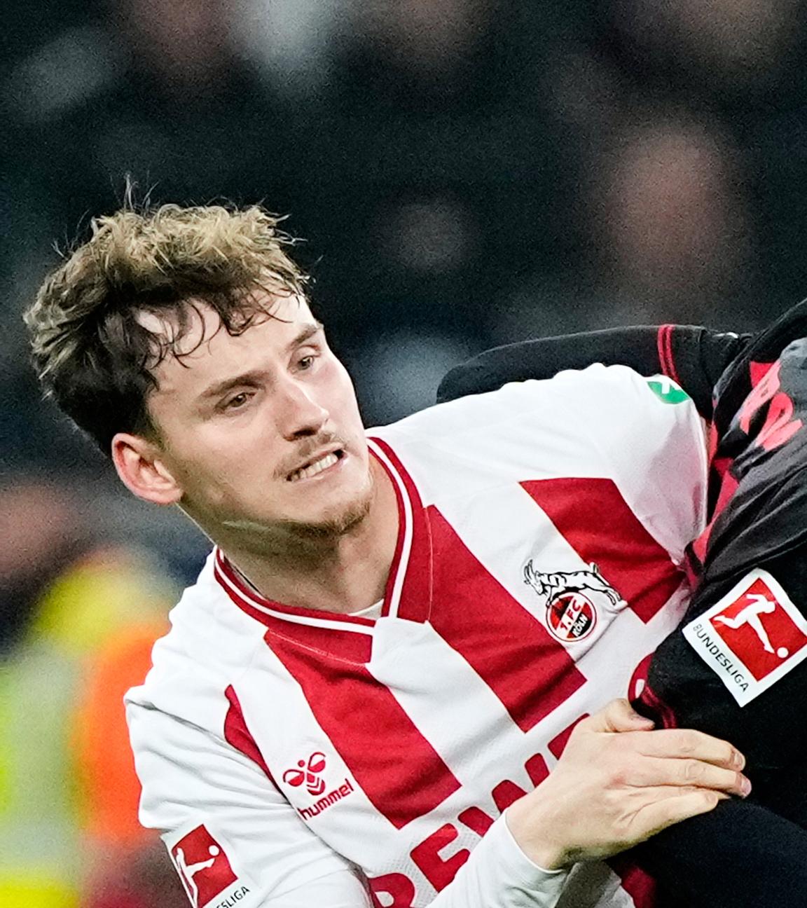 Christian Kofane und Rav van den Berg in Leverkusen am 13.12.25