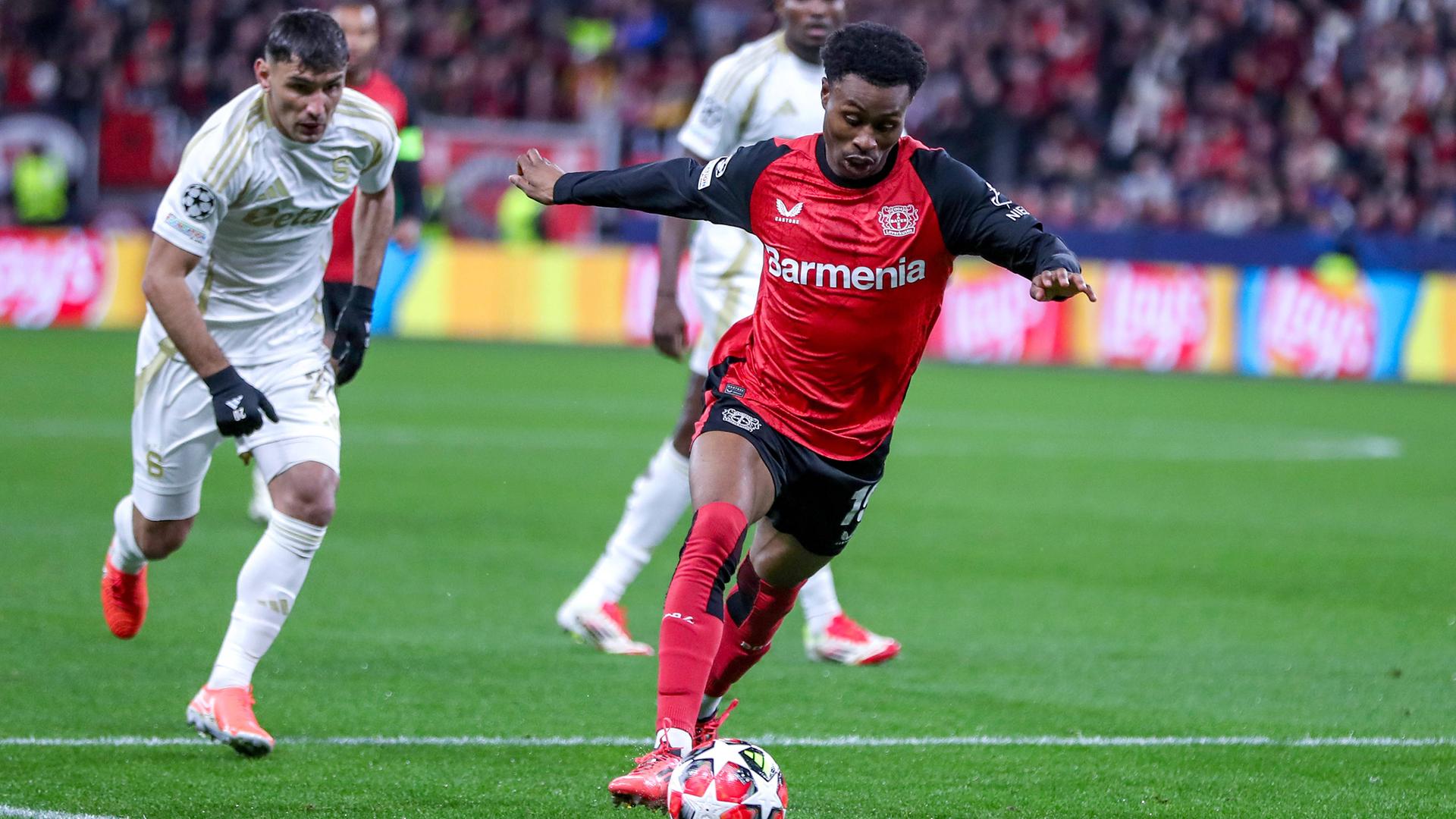 Nathan Tella in Aktion.