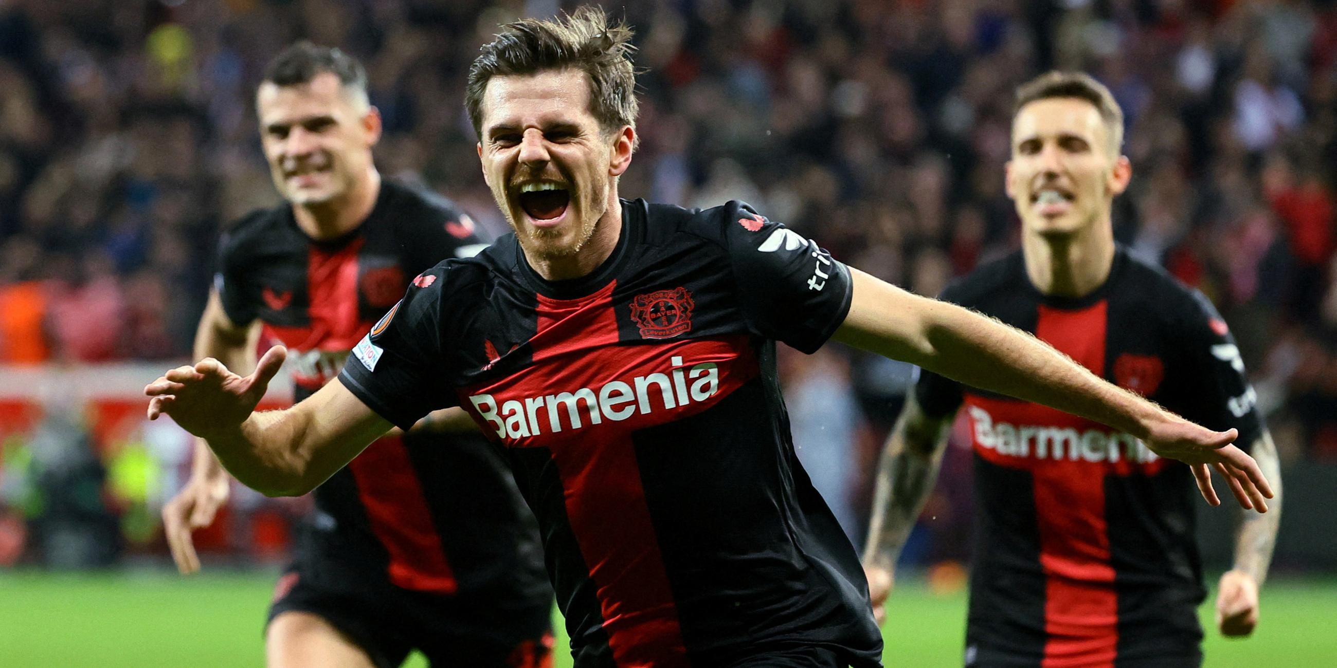 Jonas Hofmann erzielt die Führung für Leverkusen