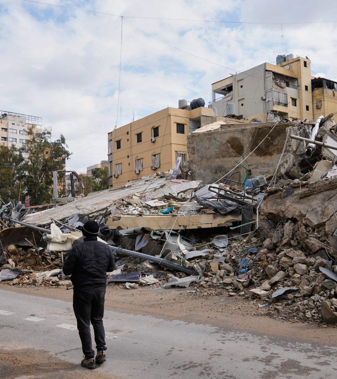Nach einer Reihe von Luftangriffen auf den Libanon weitet die israelische Armee zusätzlich ihre Bodenoffensive aus. 