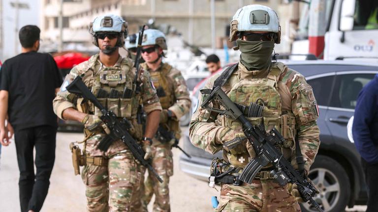 Ein französisches Kontingent von Unifil patrouilliert im Libanon