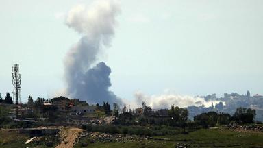 Israel greift Ziele im Libanon an: Rauchwolken im Süden des Landes