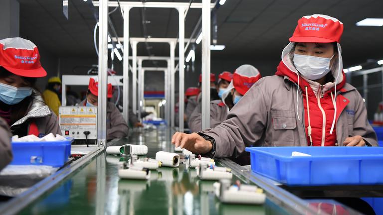 Fließbandarbeiter in China (Archivfoto)