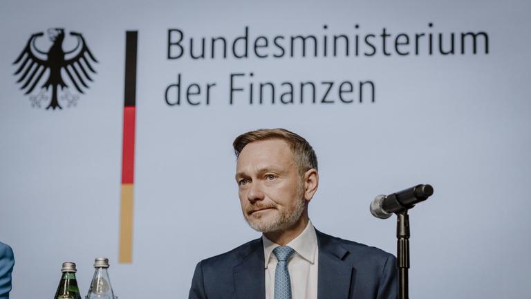 Christian Lindner, Bundesminister der Finanzen, aufgenommen im Rahmen der Pressekonferenz zur Steuerschätzung