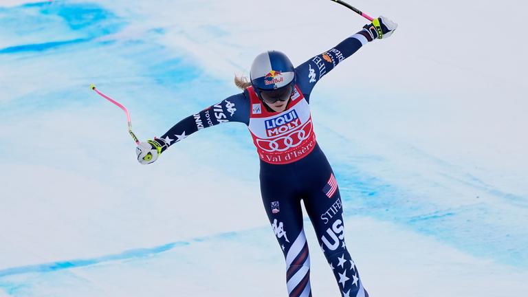 Lindsey Vonn (USA) fährt die Strecke hinunter bei der Abfahrt der Frauen im alpinen Ski-Weltcup.