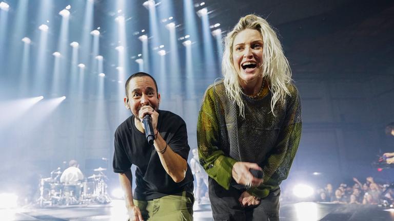 Mike Shinoda und Emily Armstrong von Linkin Park geben ein Konzert am 05.09.2024 in Los Angeles.