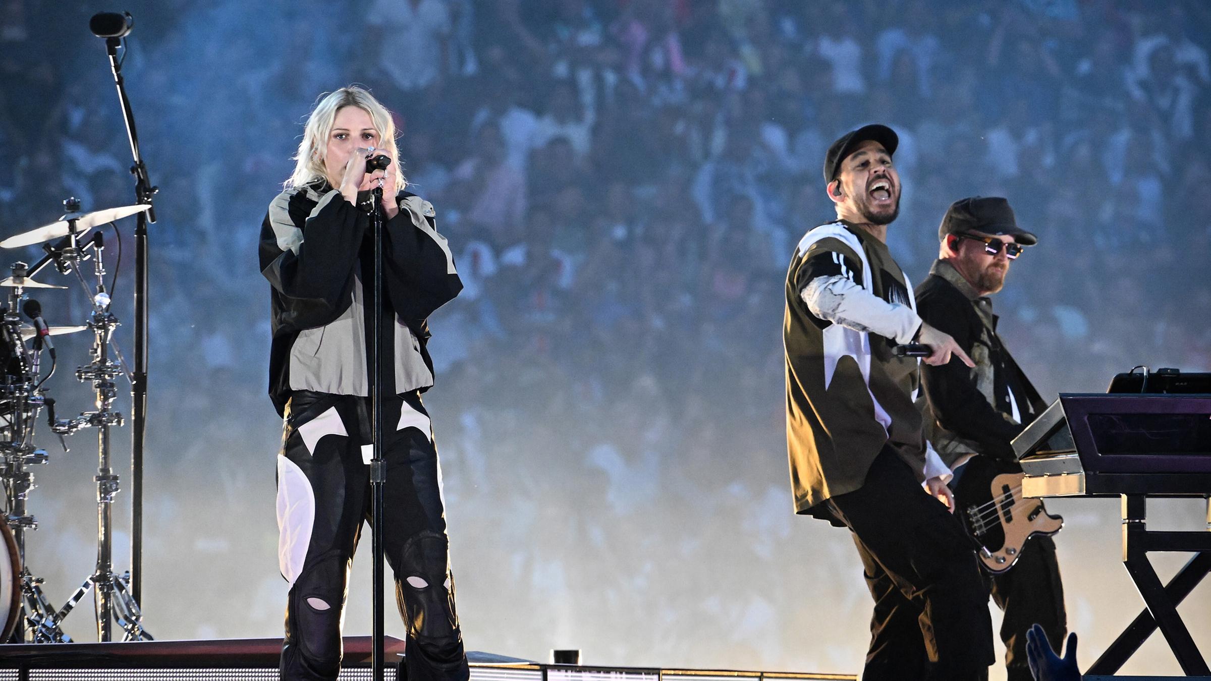 Auftritt der Band Linkin Park während des Champions League Finales in München am 31.05.2025.