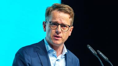 CDU-Generalsekretär Carsten Linnemann spricht auf dem Landesparteitag der CDU Hessen.